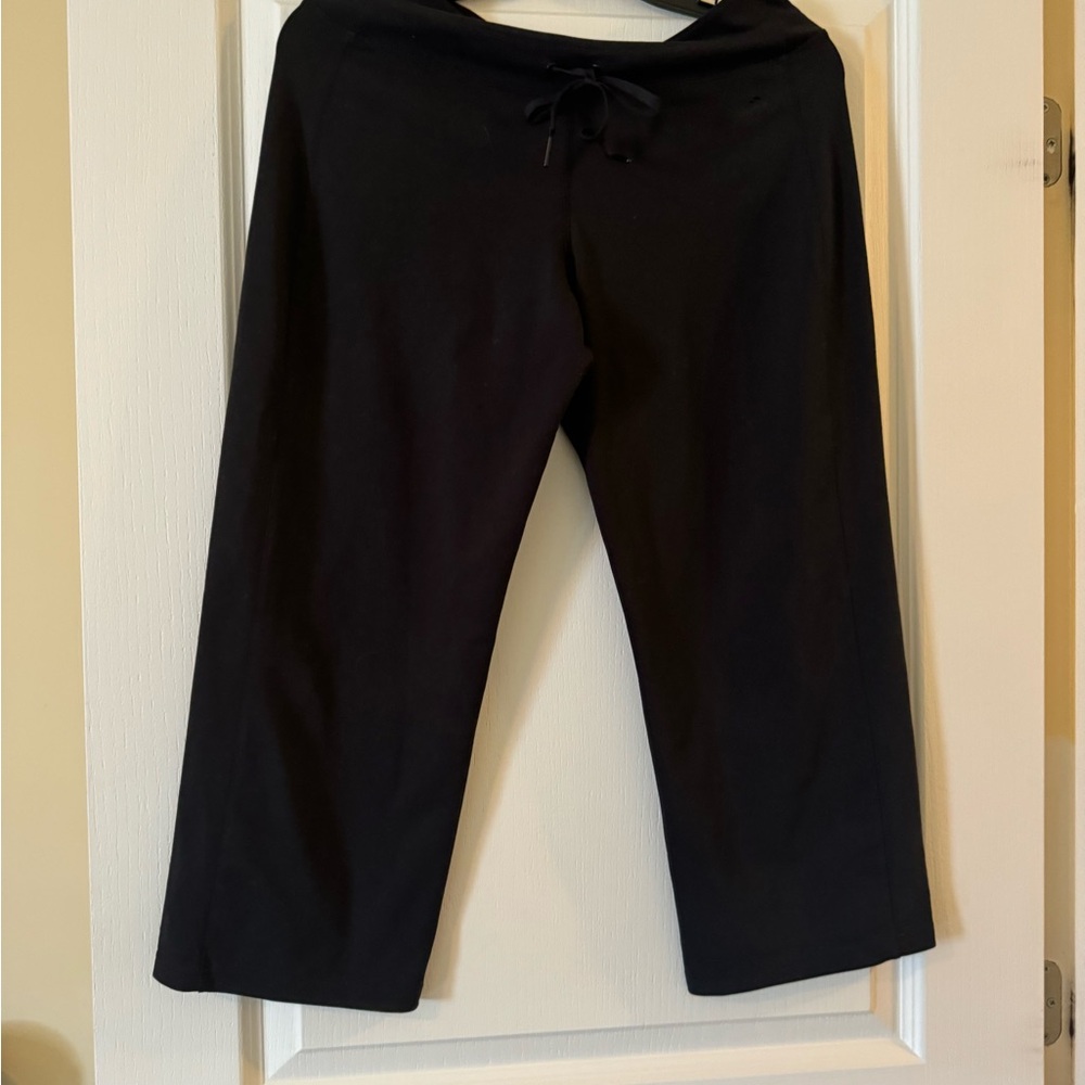 Women’s Adidas black climate capris